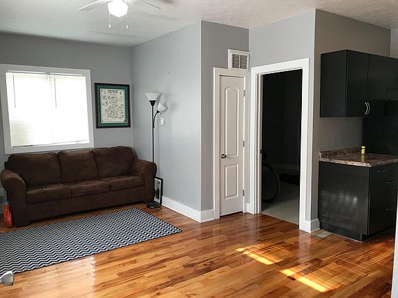 2nd image of 628 Lexington Ave APT 3