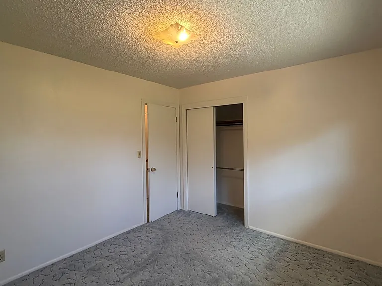 2636 Hickory Dr — Photo 15