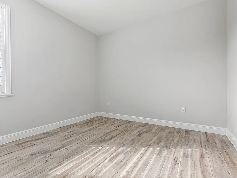 8134 Loren Cove Dr — Photo 24