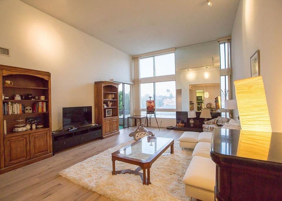 1st image of 4641 Fulton Ave APT 306