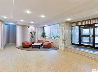 97-07 67 Av, rego park, NY 11374