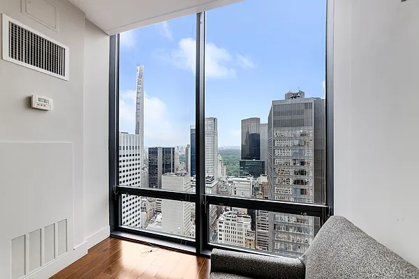 Rented by Compass | media 14