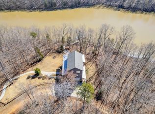 890 Franklin Rd, Laurens, SC 29360