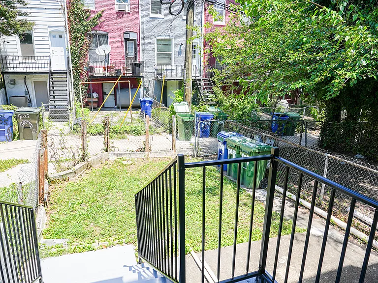 608 E 29th St — Photo 13