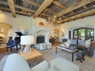 32 Thundercloud Rd, Santa Fe, NM 87506