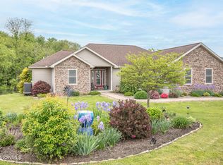 128 Autumn View Ln, Northumberland, PA 17857