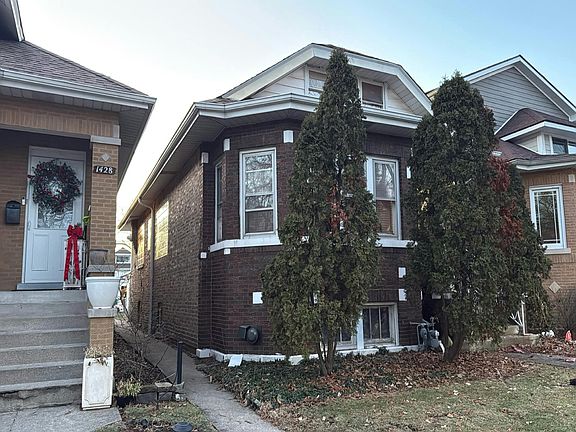 3rd image of 1426 Wisconsin Ave