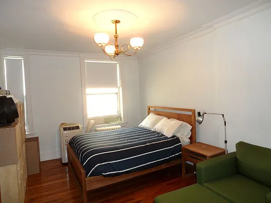 Rented by Brown Harris Stevens | media 10