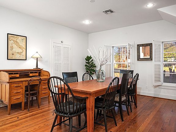 5th image of 107 N Acorn St