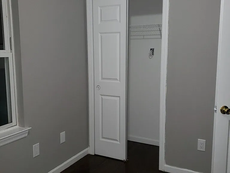 1086 William St #2 — Photo 8
