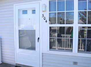 304 London Ct, Egg Harbor Township, NJ 08234