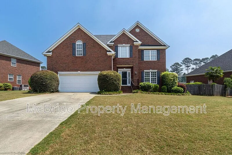 4 bed, 3.0 bath, 2837 sqft, $2,500 — Photo 2