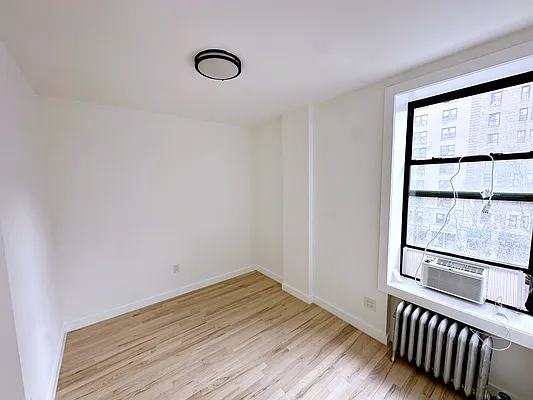 Rented by Rachel Realty | media 7
