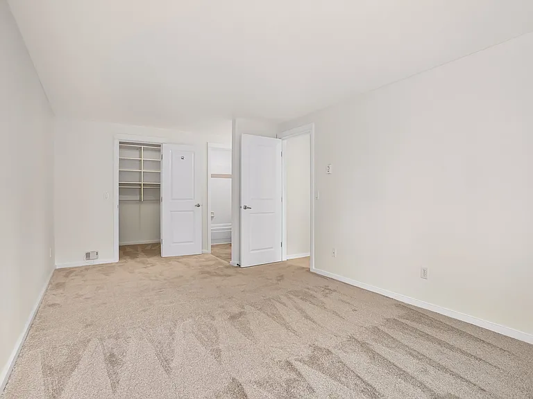 221 9th St #C303 — Photo 7