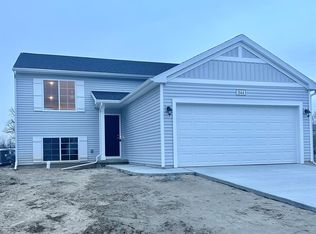 1944 Allan St, Adrian, MI 49221