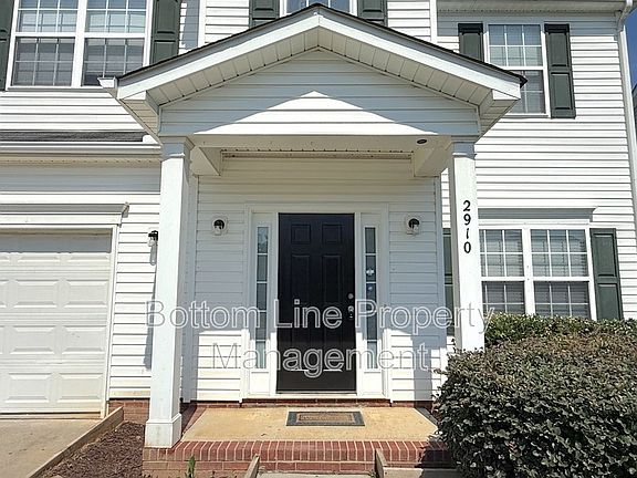 2nd image of 2910 Watercrest Dr NW