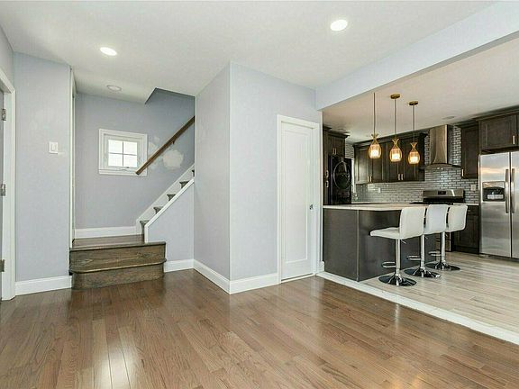4th image of 8839 201st St