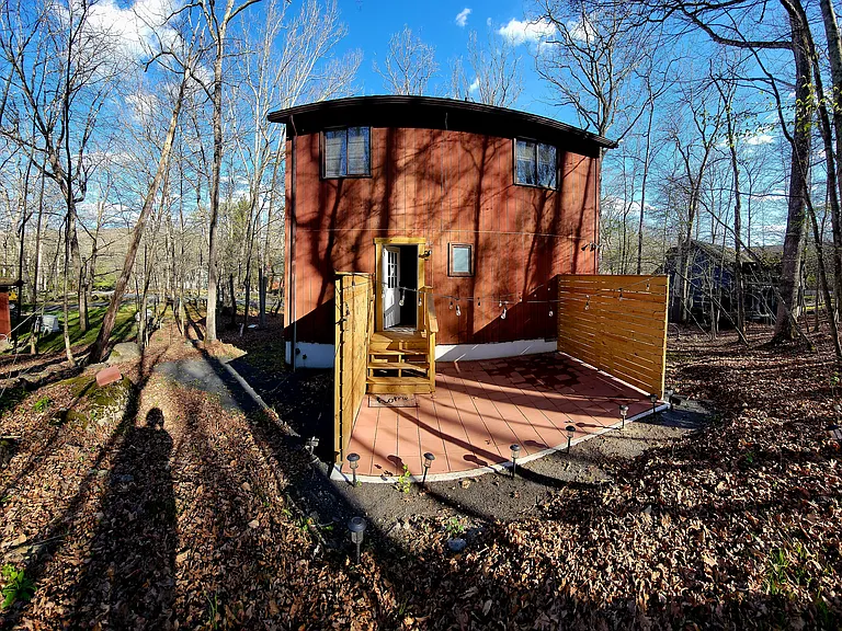 353 Saunders Dr — Photo 8