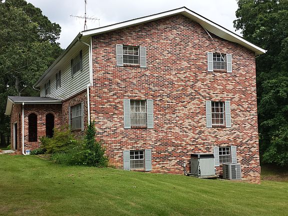 2nd image of 156 Dogwood Ln
