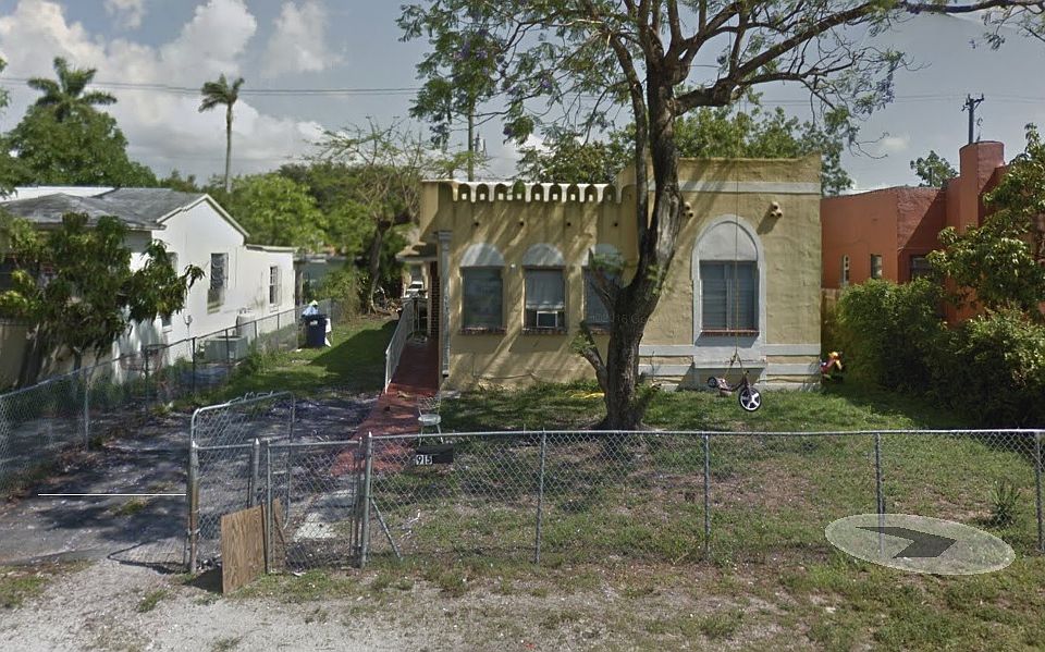 1st image of 915 Sharar Ave