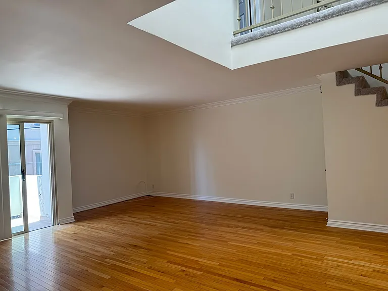 8219 Redlands St — Photo 7