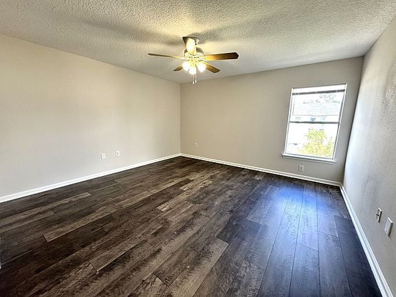 4th image of 8440 McGirts Village Ln