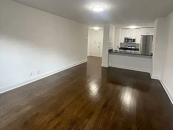 3rd image of 400 E 89th St APT 4K