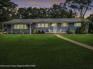 20 Clark Dr, Howell, NJ 07731
