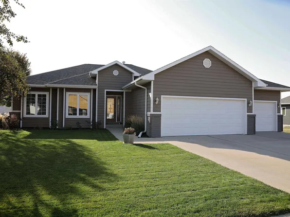 312 W Creek Dr, Lawton, IA 51030
