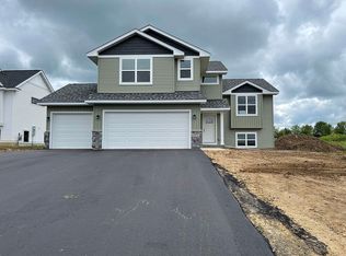 371 Bluebill St, Baldwin, WI 54002