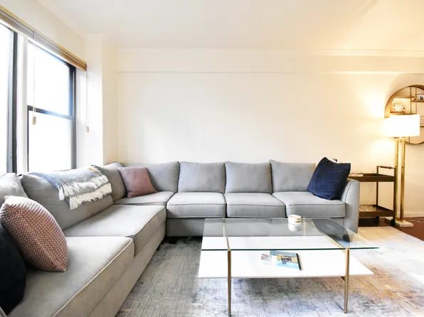 240 E 46th St APT 8G, New York, NY 10017