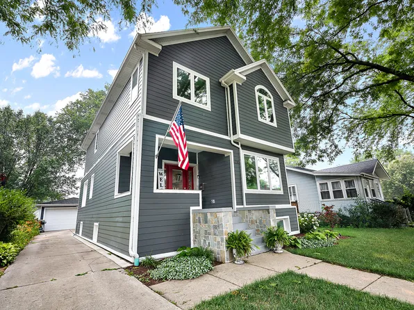 1233 Center St, Des Plaines, IL 60018