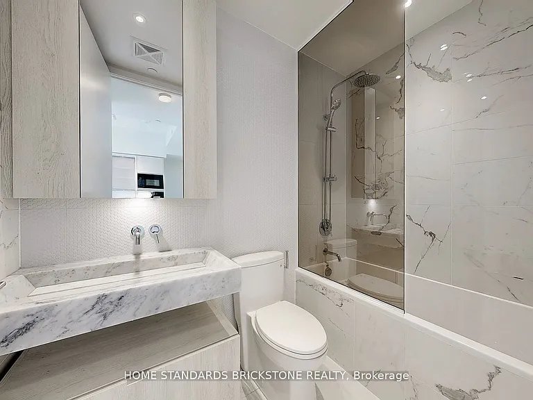 11 Yorkville Ave #6305 — Photo 12