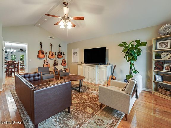 5th image of 344 Bridlewood Ave