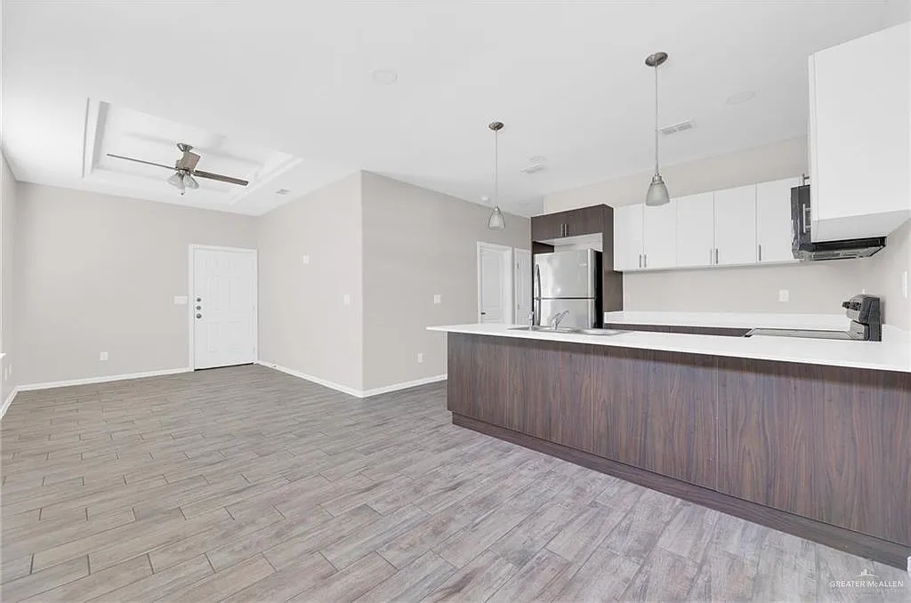 2 bed, 2.0 bath, 4480 sqft, $1,150 — Photo 4
