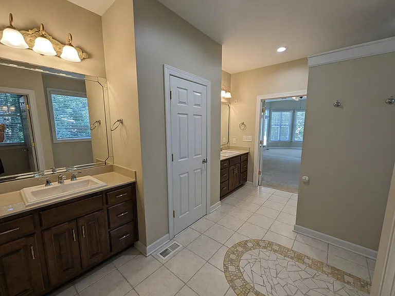 3105 Windy Branch Dr — Photo 12