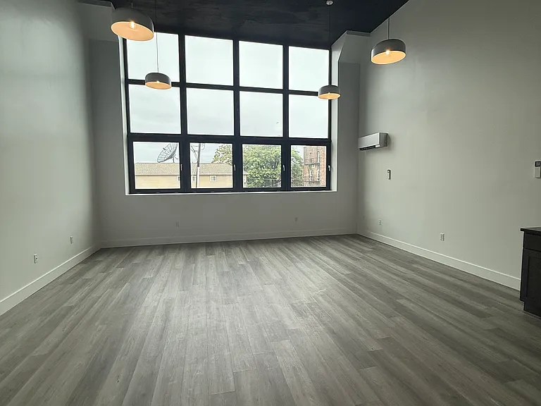 South Street Lofts — Photo 8