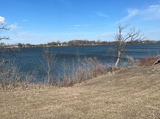 600 Lake St W, Avoca, MN 56114