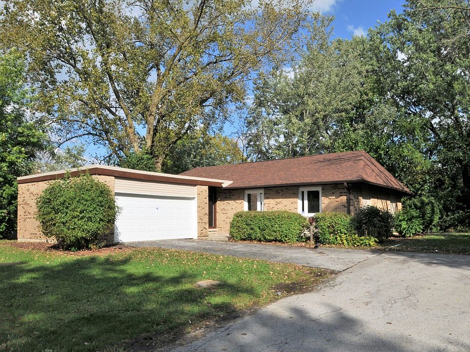 1st image of 1028 Monterey Ct