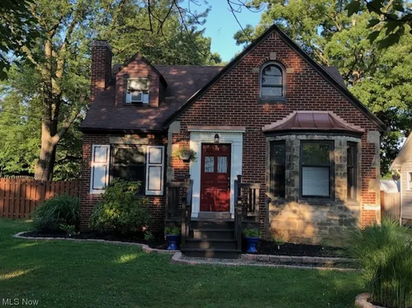 846 Lloyd Rd, Wickliffe, OH 44092