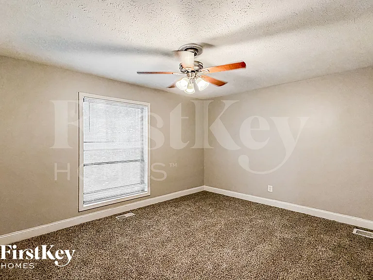 103 Walnut Way — Photo 9