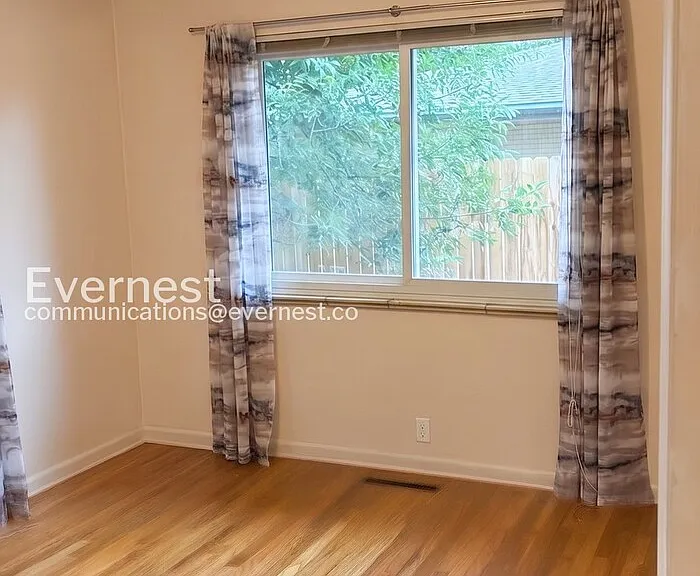 104 Princeton Rd — Photo 14