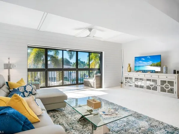 1400 Blue Point AVE #201, NAPLES, FL 34102