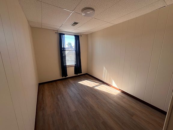 3rd image of 100 N Holden St #3