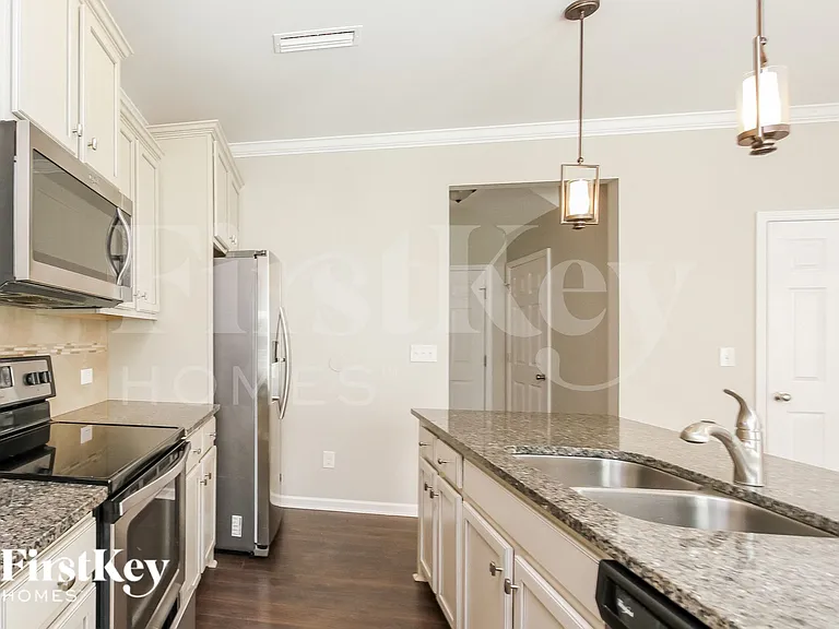 148 Jobe Dr — Photo 5