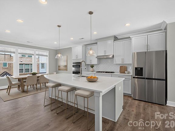 4th image of 314 Hastings Run Dr