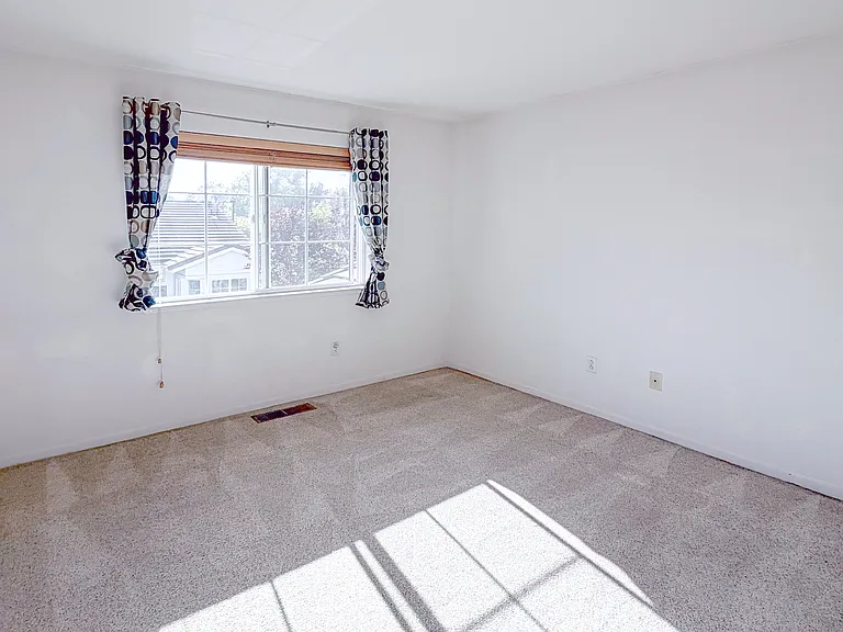 104 Windjammer Ct — Photo 18