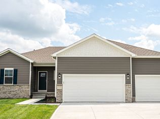 4708 173rd St, Urbandale, IA 50322