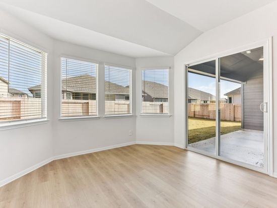 528 Banff Dr, Kyle, TX 78640