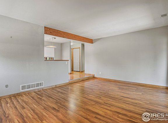 3rd image of 525 Manhattan Dr APT 204